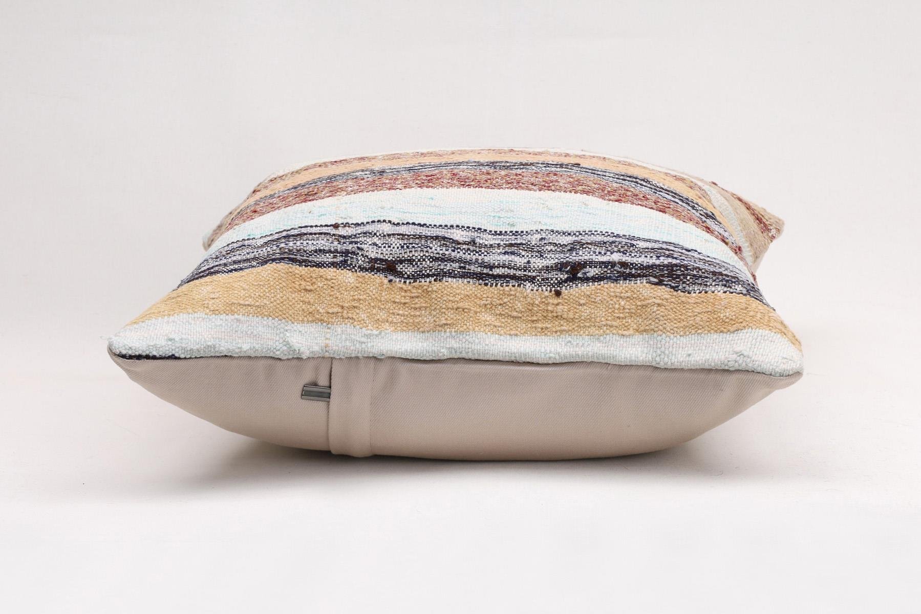 16''16'' (40x40 cm) Kilim Pillows - Vintage Handmade Kilim Pillows - Vintage Handmade Kilim Rugs - It is 100% wool. Artistic and historical rugs. Old handwoven rugs.