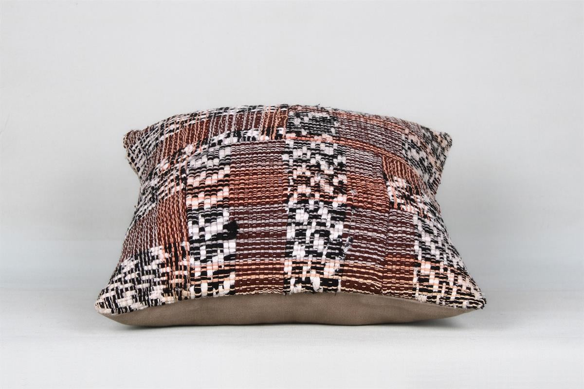 16''16'' (40x40 cm) Kilim Pillows - Vintage Handmade Kilim Pillows - Vintage Handmade Kilim Rugs - It is 100% wool. Artistic and historical rugs. Old handwoven rugs.