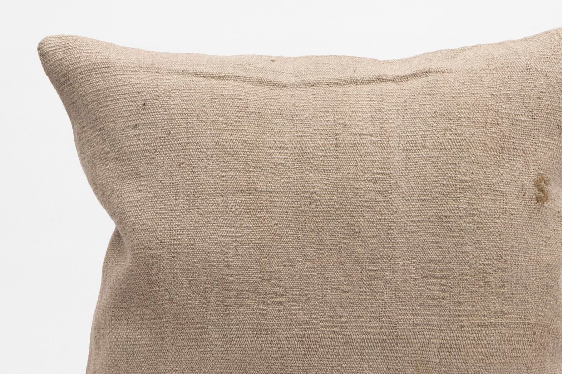 16''16'' (40x40 cm) Kilim Pillows - Vintage Handmade Kilim Pillows - Vintage Handmade Kilim Rugs - It is 100% wool. Artistic and historical rugs. Old handwoven rugs.