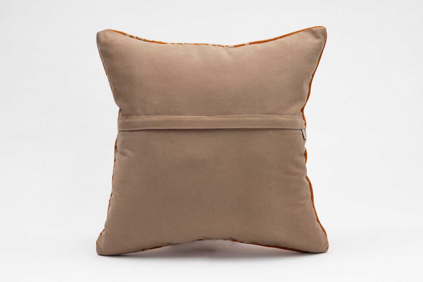 16''16'' (40x40 cm) Kilim Pillows - Vintage Handmade Kilim Pillows - Vintage Handmade Kilim Rugs - It is 100% wool. Artistic and historical rugs. Old handwoven rugs.