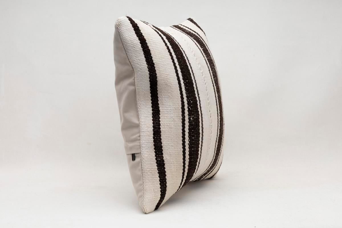 16''16'' (40x40 cm) Kilim Pillows - Vintage Handmade Kilim Pillows - Vintage Handmade Kilim Rugs - It is 100% wool. Artistic and historical rugs. Old handwoven rugs.