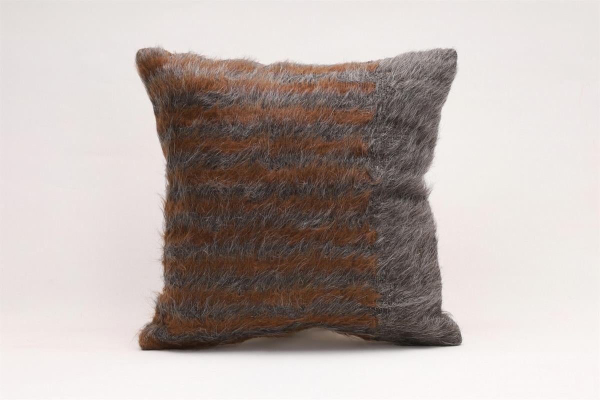 16''16'' (40x40 cm) Kilim Pillows - Vintage Handmade Kilim Pillows - Vintage Handmade Kilim Rugs - It is 100% wool. Artistic and historical rugs. Old handwoven rugs.