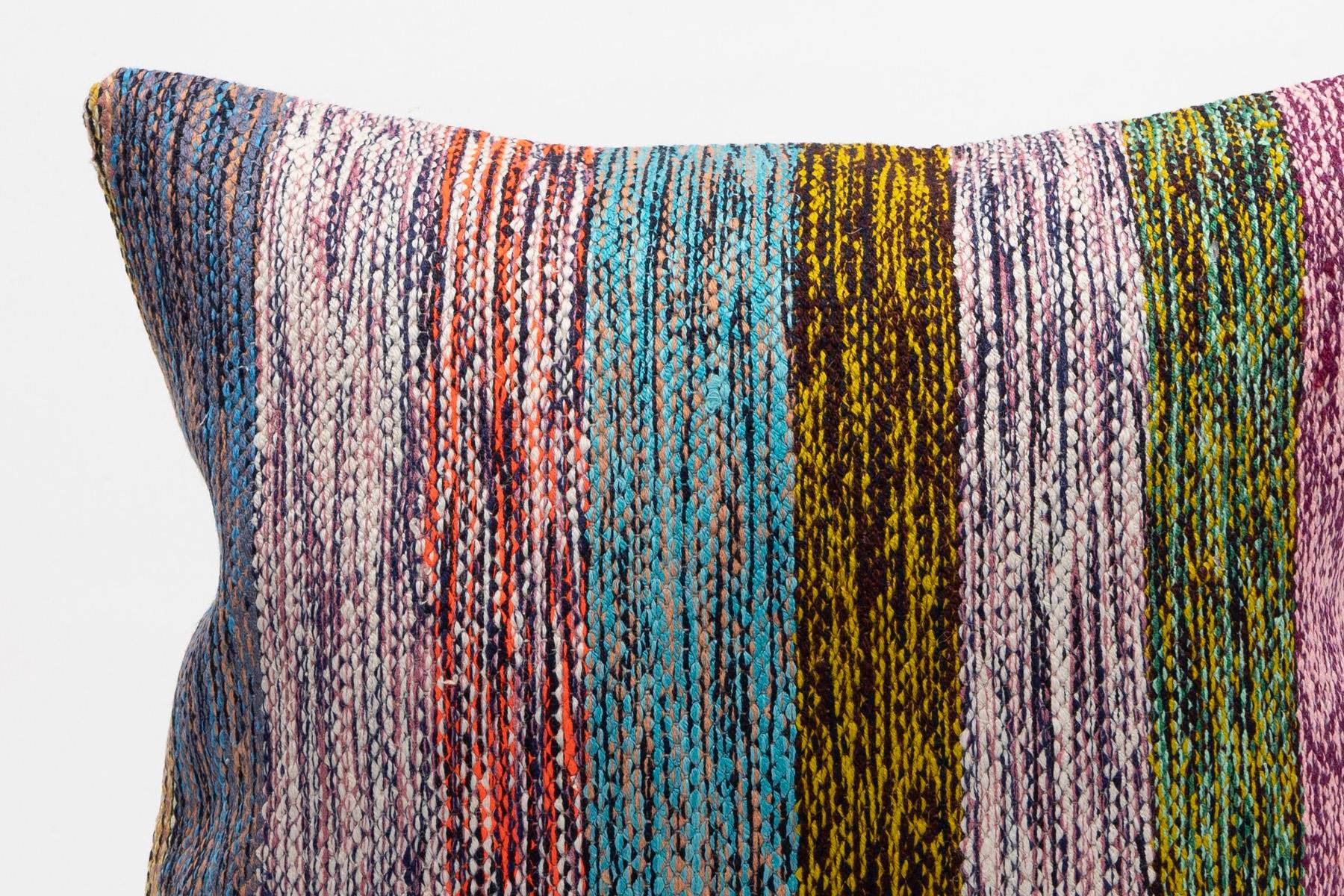 16''16'' (40x40 cm) Kilim Pillows - Vintage Handmade Kilim Pillows - Vintage Handmade Kilim Rugs - It is 100% wool. Artistic and historical rugs. Old handwoven rugs.