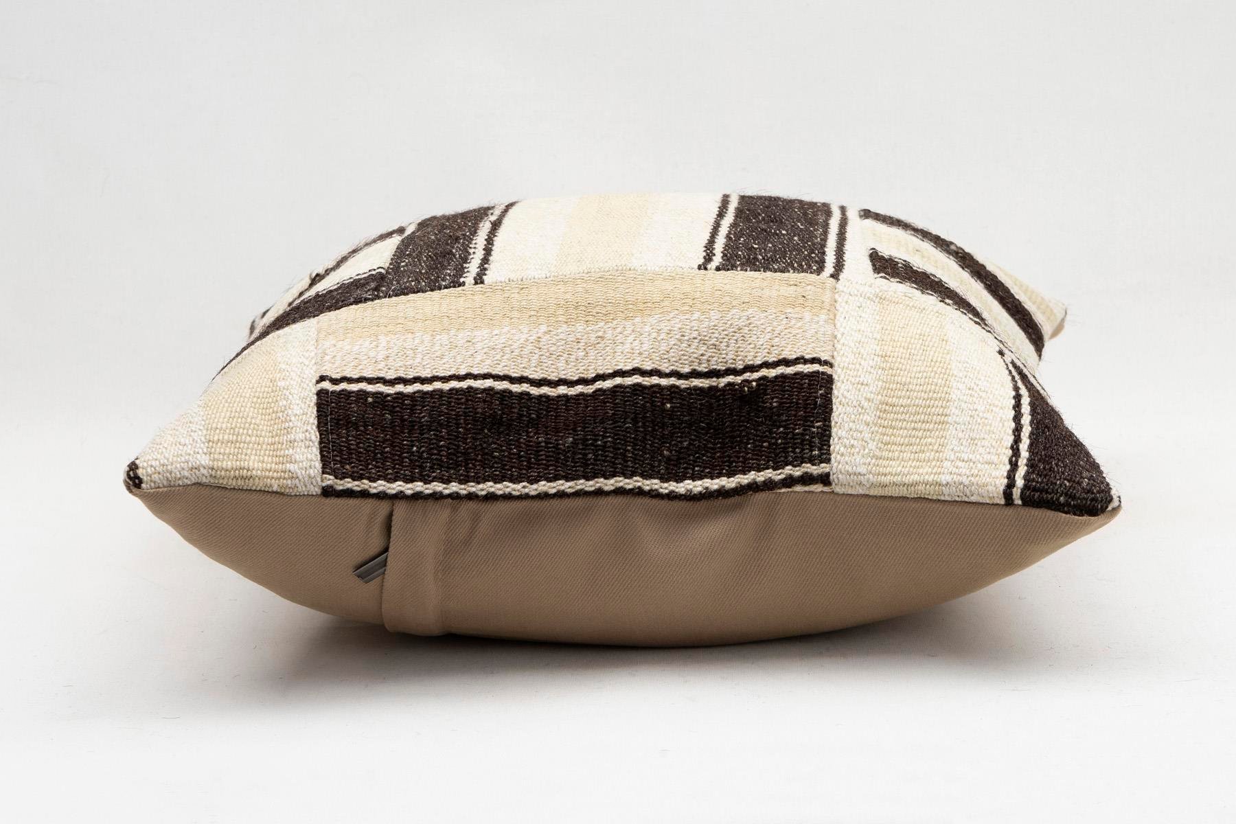 16''16'' (40x40 cm) Kilim Pillows - Vintage Handmade Kilim Pillows - Vintage Handmade Kilim Rugs - It is 100% wool. Artistic and historical rugs. Old handwoven rugs.