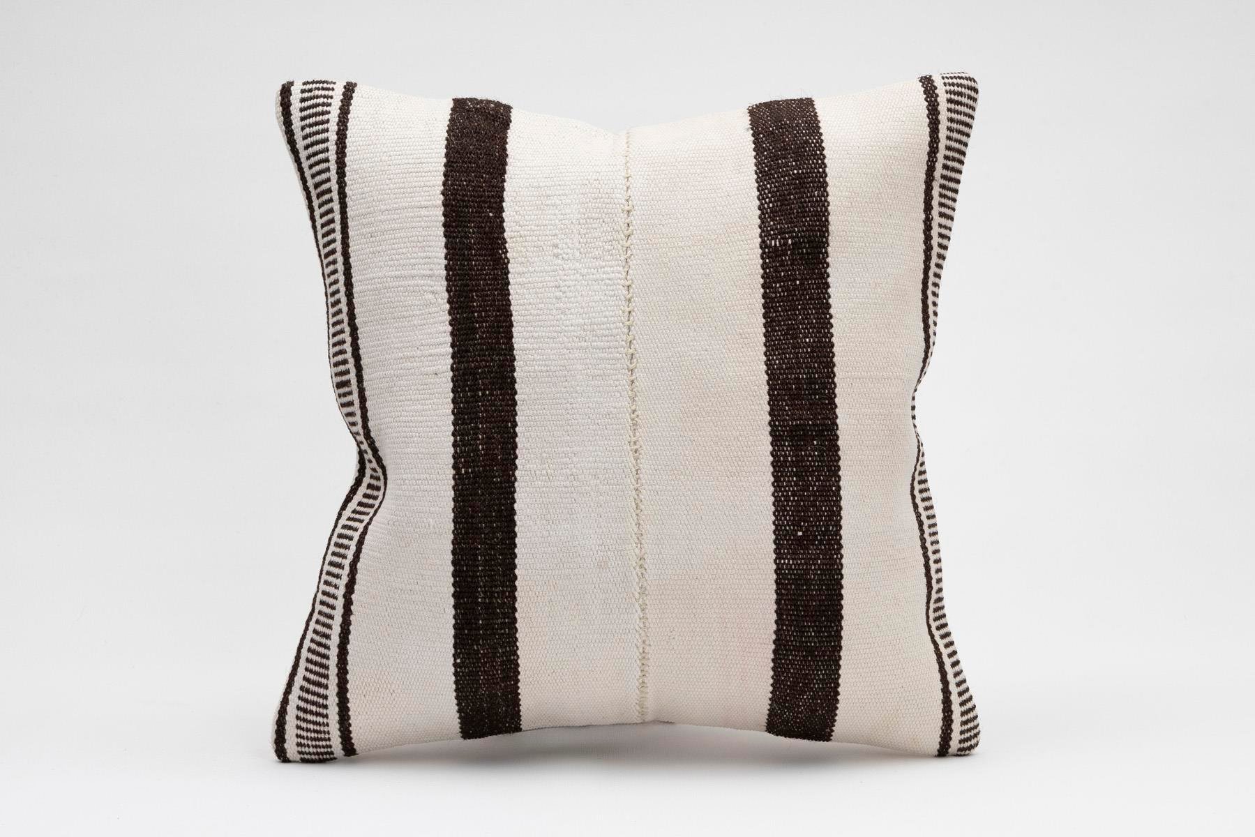 16''16'' (40x40 cm) Kilim Pillows - Vintage Handmade Kilim Pillows - Vintage Handmade Kilim Rugs - It is 100% wool. Artistic and historical rugs. Old handwoven rugs.