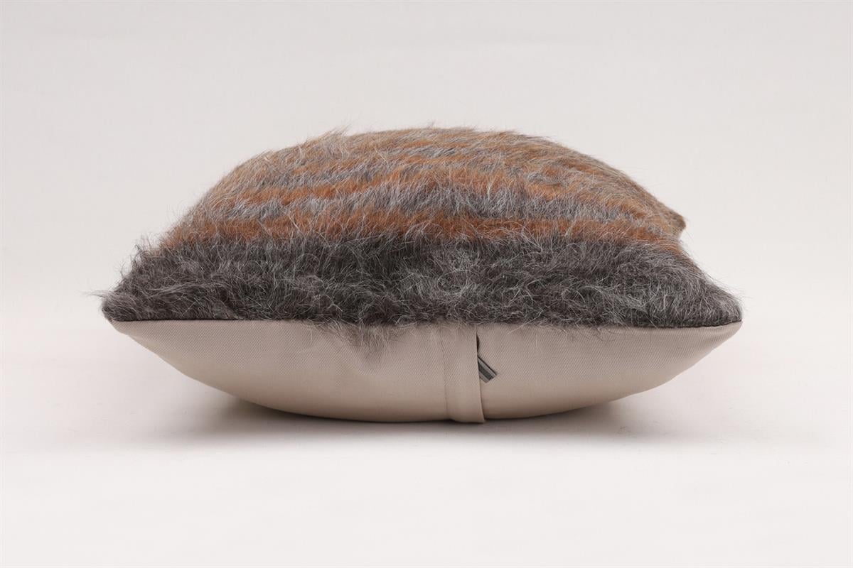 16''16'' (40x40 cm) Kilim Pillows - Vintage Handmade Kilim Pillows - Vintage Handmade Kilim Rugs - It is 100% wool. Artistic and historical rugs. Old handwoven rugs.