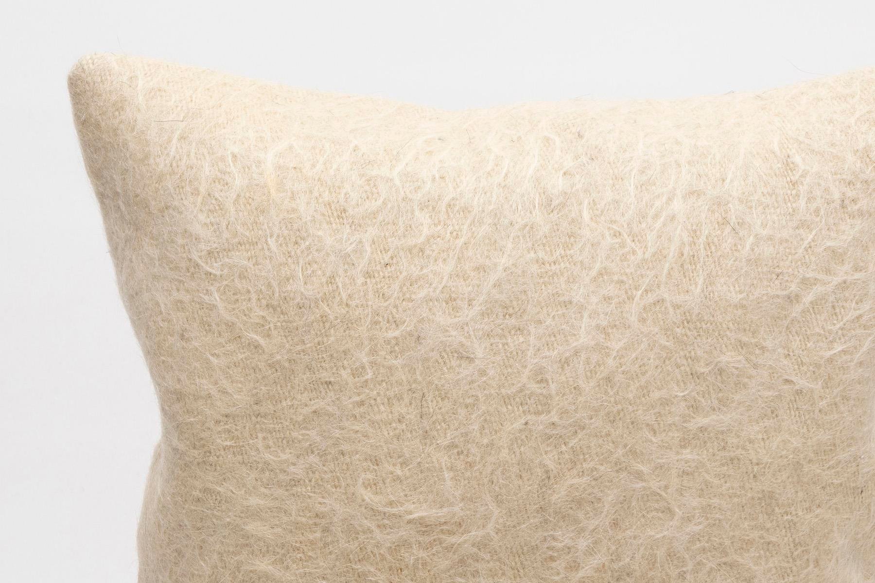 16''16'' (40x40 cm) Kilim Pillows - Vintage Handmade Kilim Pillows - Vintage Handmade Kilim Rugs - It is 100% wool. Artistic and historical rugs. Old handwoven rugs.