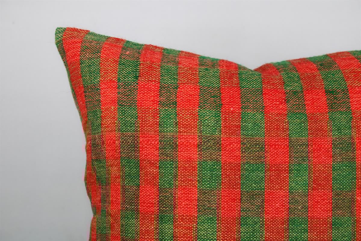 16''16'' (40x40 cm) Kilim Pillows - Vintage Handmade Kilim Pillows - Vintage Handmade Kilim Rugs - It is 100% wool. Artistic and historical rugs. Old handwoven rugs.