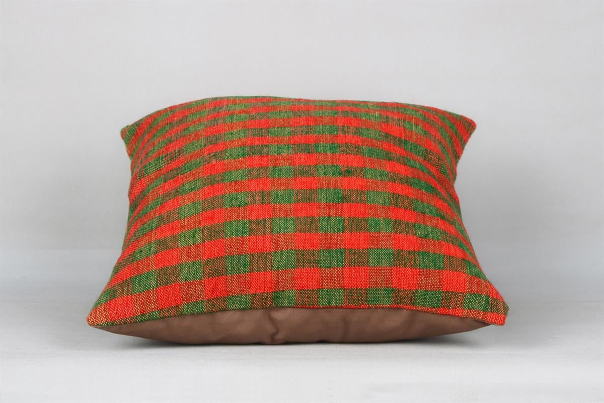 16''16'' (40x40 cm) Kilim Pillows - Vintage Handmade Kilim Pillows - Vintage Handmade Kilim Rugs - It is 100% wool. Artistic and historical rugs. Old handwoven rugs.