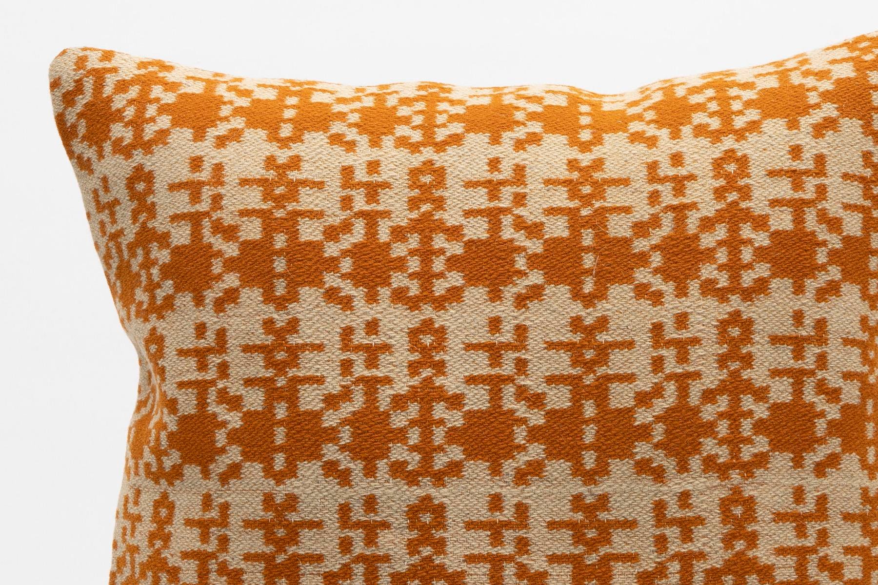 16''16'' (40x40 cm) Kilim Pillows - Vintage Handmade Kilim Pillows - Vintage Handmade Kilim Rugs - It is 100% wool. Artistic and historical rugs. Old handwoven rugs.