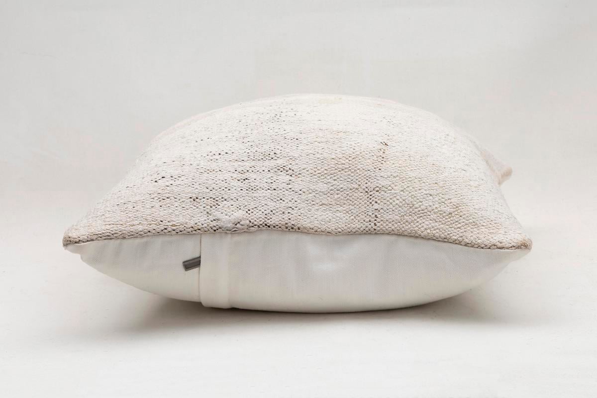 16''16'' (40x40 cm) Kilim Pillows - Vintage Handmade Kilim Pillows - Vintage Handmade Kilim Rugs - It is 100% wool. Artistic and historical rugs. Old handwoven rugs.