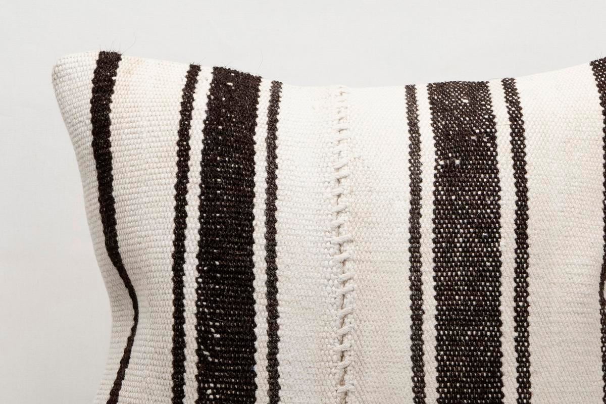 16''16'' (40x40 cm) Kilim Pillows - Vintage Handmade Kilim Pillows - Vintage Handmade Kilim Rugs - It is 100% wool. Artistic and historical rugs. Old handwoven rugs.