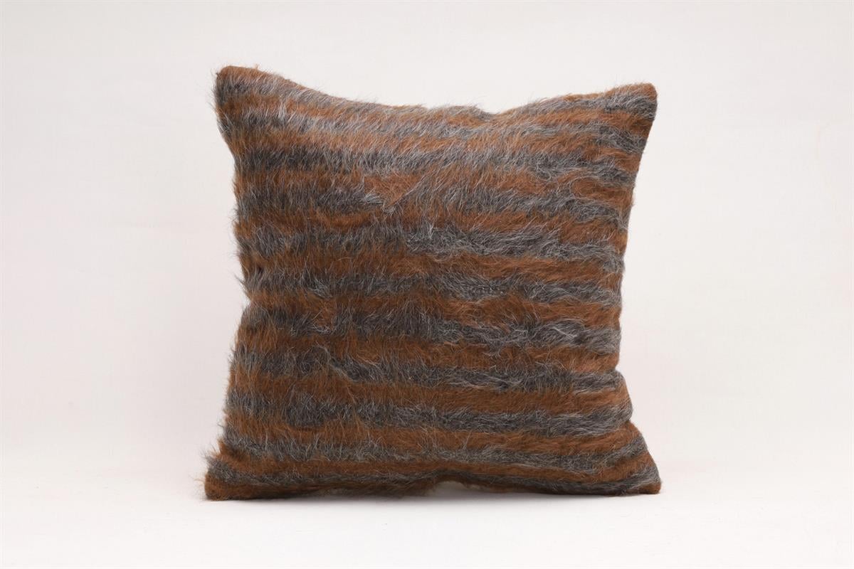 16''16'' (40x40 cm) Kilim Pillows - Vintage Handmade Kilim Pillows - Vintage Handmade Kilim Rugs - It is 100% wool. Artistic and historical rugs. Old handwoven rugs.