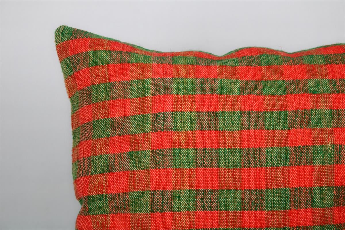 16''16'' (40x40 cm) Kilim Pillows - Vintage Handmade Kilim Pillows - Vintage Handmade Kilim Rugs - It is 100% wool. Artistic and historical rugs. Old handwoven rugs.