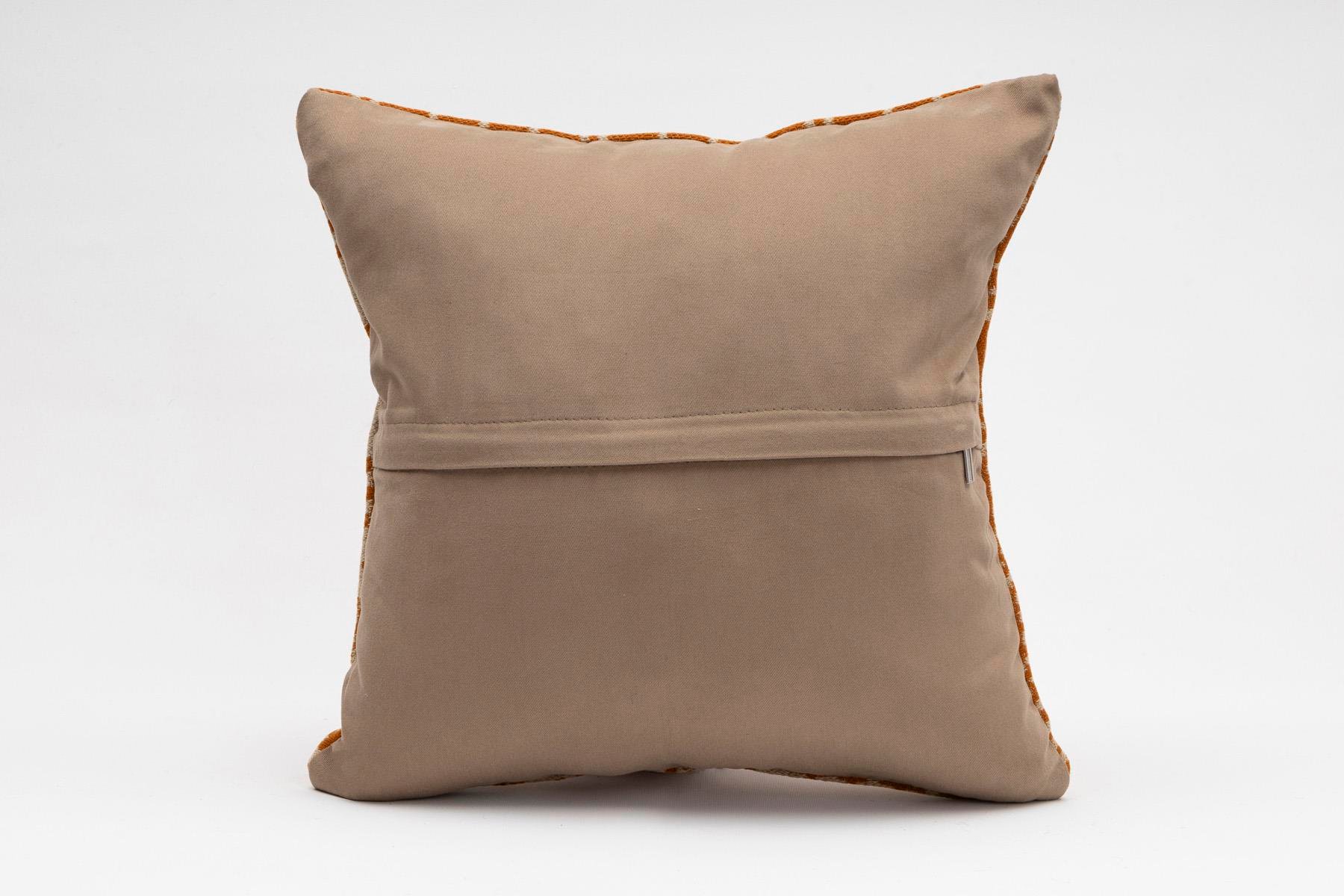 16''16'' (40x40 cm) Kilim Pillows - Vintage Handmade Kilim Pillows - Vintage Handmade Kilim Rugs - It is 100% wool. Artistic and historical rugs. Old handwoven rugs.