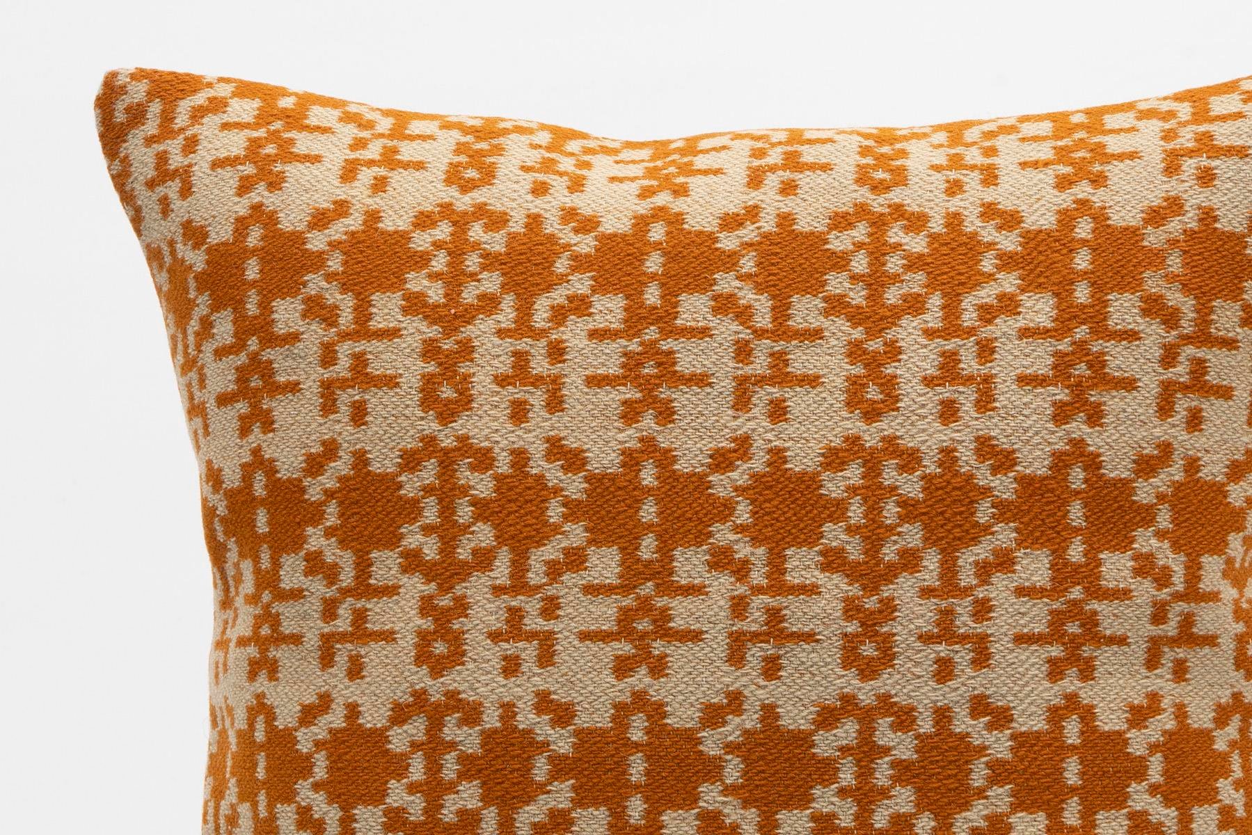 16''16'' (40x40 cm) Kilim Pillows - Vintage Handmade Kilim Pillows - Vintage Handmade Kilim Rugs - It is 100% wool. Artistic and historical rugs. Old handwoven rugs.