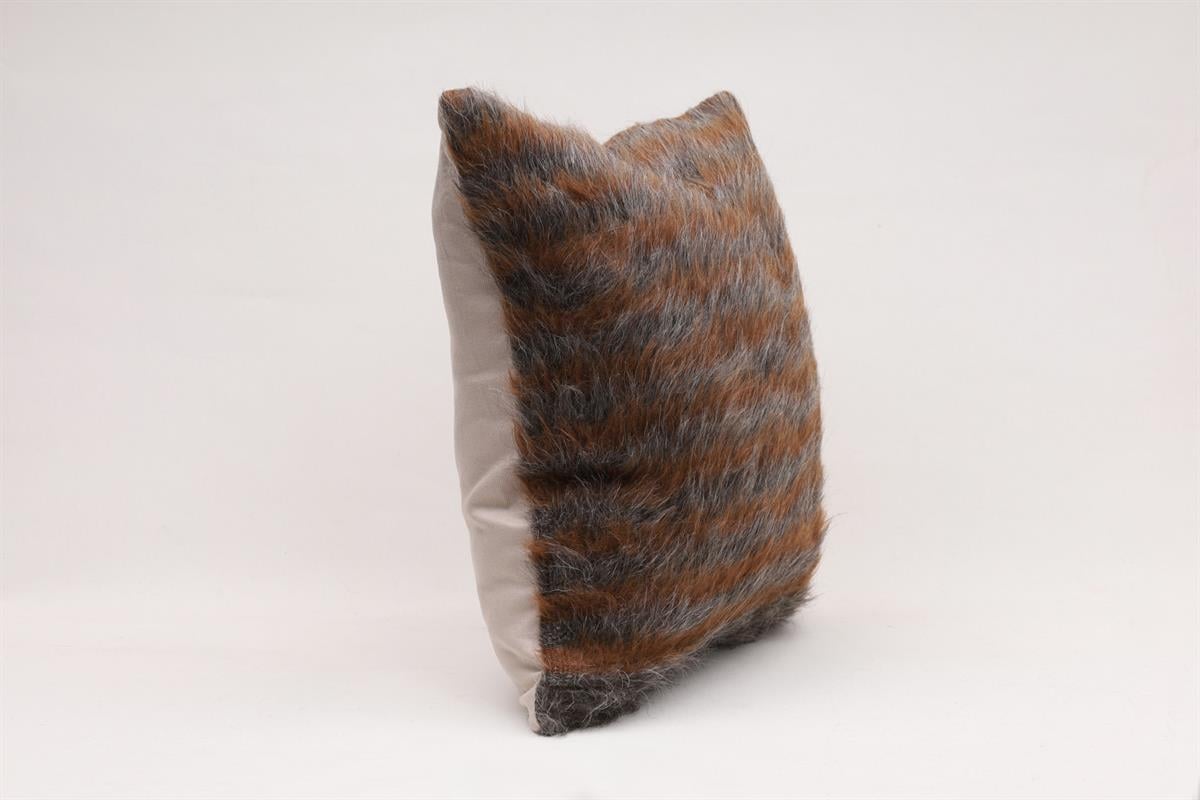 16''16'' (40x40 cm) Kilim Pillows - Vintage Handmade Kilim Pillows - Vintage Handmade Kilim Rugs - It is 100% wool. Artistic and historical rugs. Old handwoven rugs.