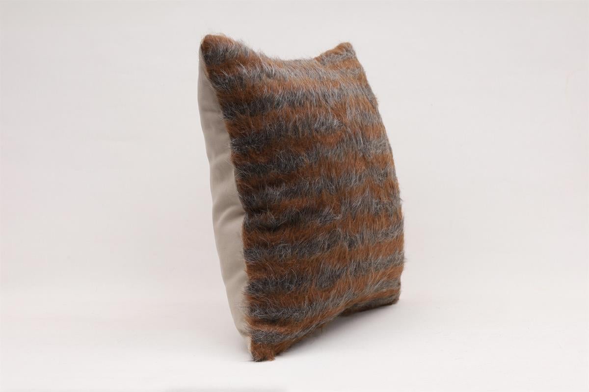 16''16'' (40x40 cm) Kilim Pillows - Vintage Handmade Kilim Pillows - Vintage Handmade Kilim Rugs - It is 100% wool. Artistic and historical rugs. Old handwoven rugs.