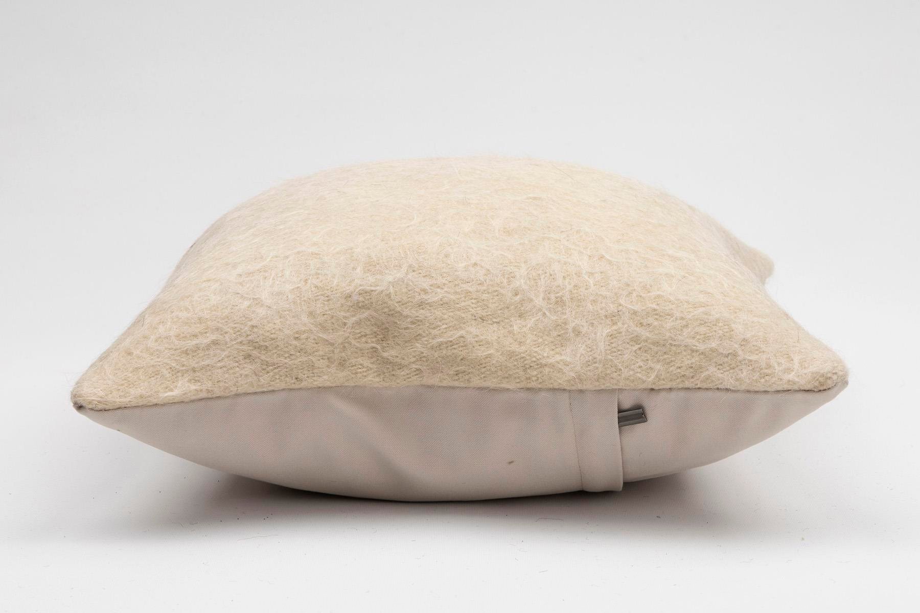 16''16'' (40x40 cm) Kilim Pillows - Vintage Handmade Kilim Pillows - Vintage Handmade Kilim Rugs - It is 100% wool. Artistic and historical rugs. Old handwoven rugs.