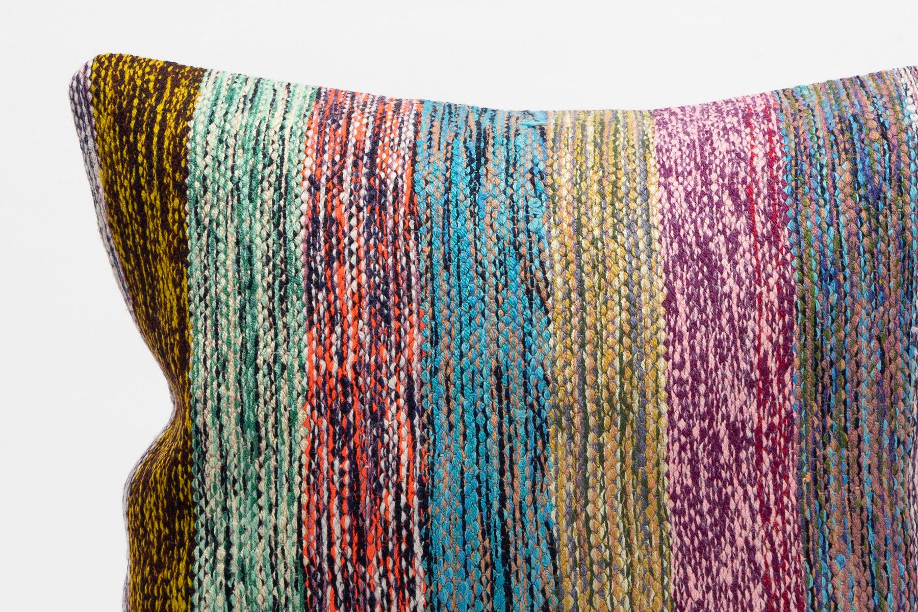 16''16'' (40x40 cm) Kilim Pillows - Vintage Handmade Kilim Pillows - Vintage Handmade Kilim Rugs - It is 100% wool. Artistic and historical rugs. Old handwoven rugs.