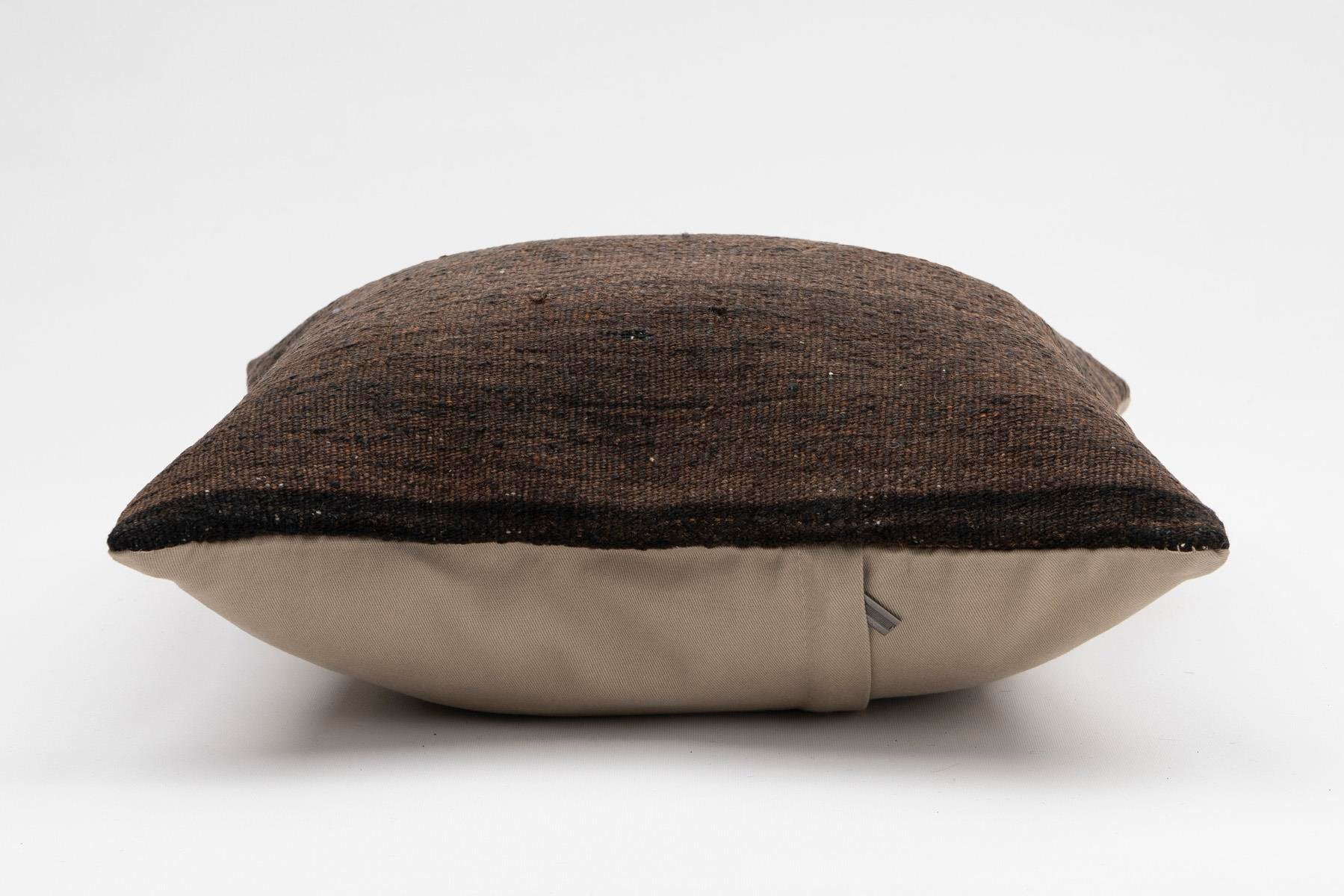 16''16'' (40x40 cm) Kilim Pillows - Vintage Handmade Kilim Pillows - Vintage Handmade Kilim Rugs - It is 100% wool. Artistic and historical rugs. Old handwoven rugs.