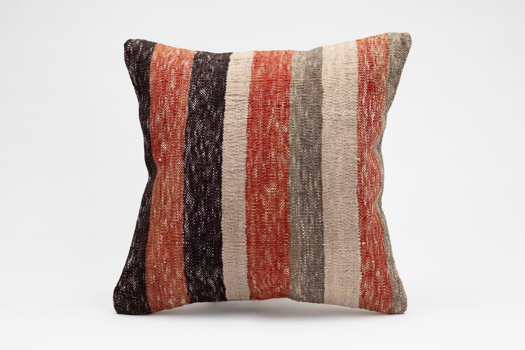 16''16'' (40x40 cm) Kilim Pillows - Vintage Handmade Kilim Pillows - Vintage Handmade Kilim Rugs - It is 100% wool. Artistic and historical rugs. Old handwoven rugs.