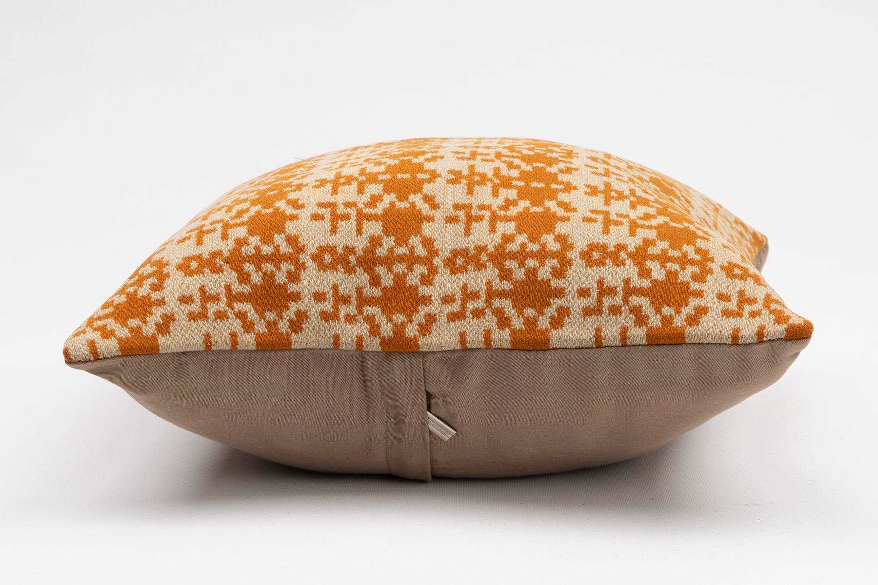 16''16'' (40x40 cm) Kilim Pillows - Vintage Handmade Kilim Pillows - Vintage Handmade Kilim Rugs - It is 100% wool. Artistic and historical rugs. Old handwoven rugs.