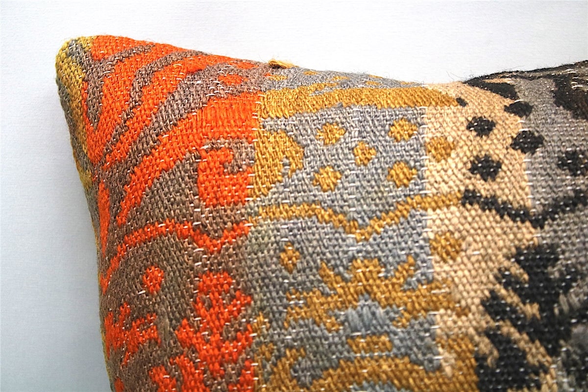 16x16 inches (40x40 cm) Kilim Pillow