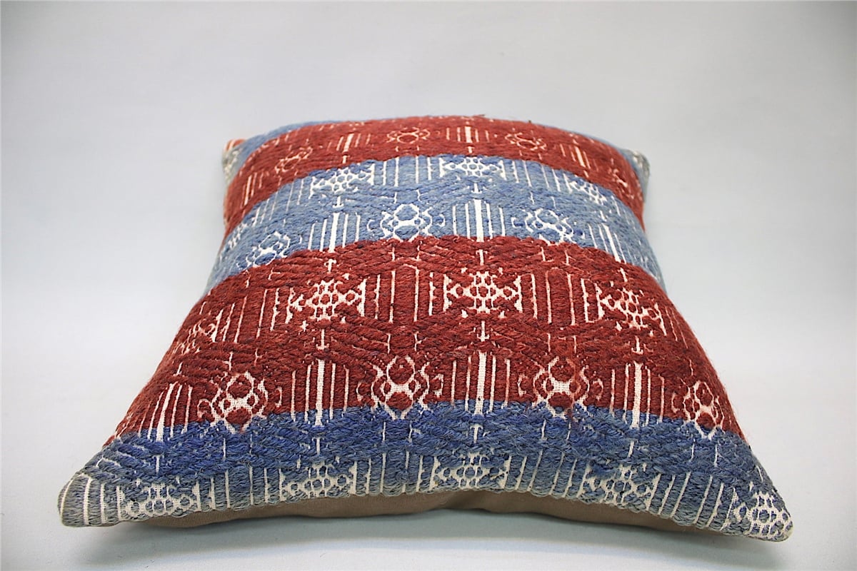 16x16 inches (40x40 cm) Kilim Pillow