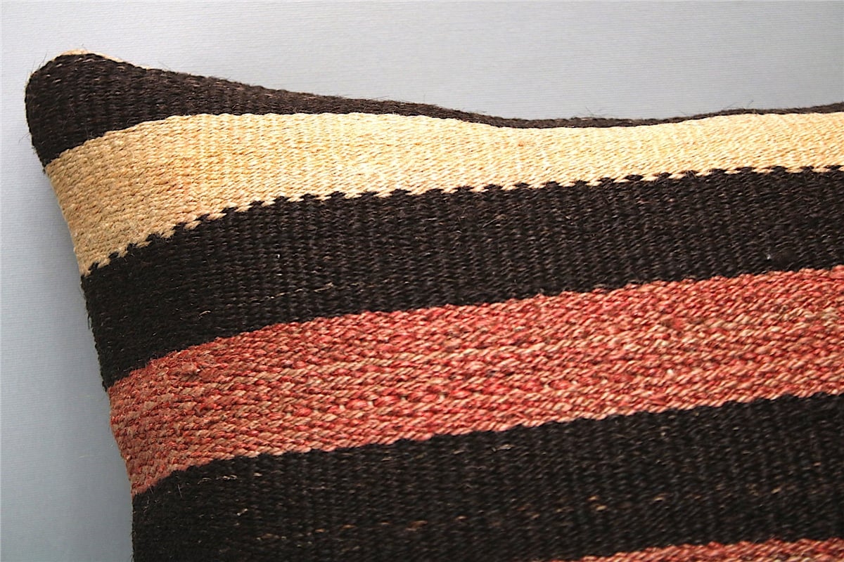 16x16 inches (40x40 cm) Kilim Pillow