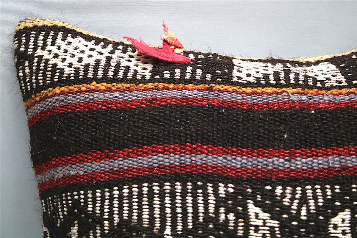 16x16 inches (40x40 cm) Kilim Pillow