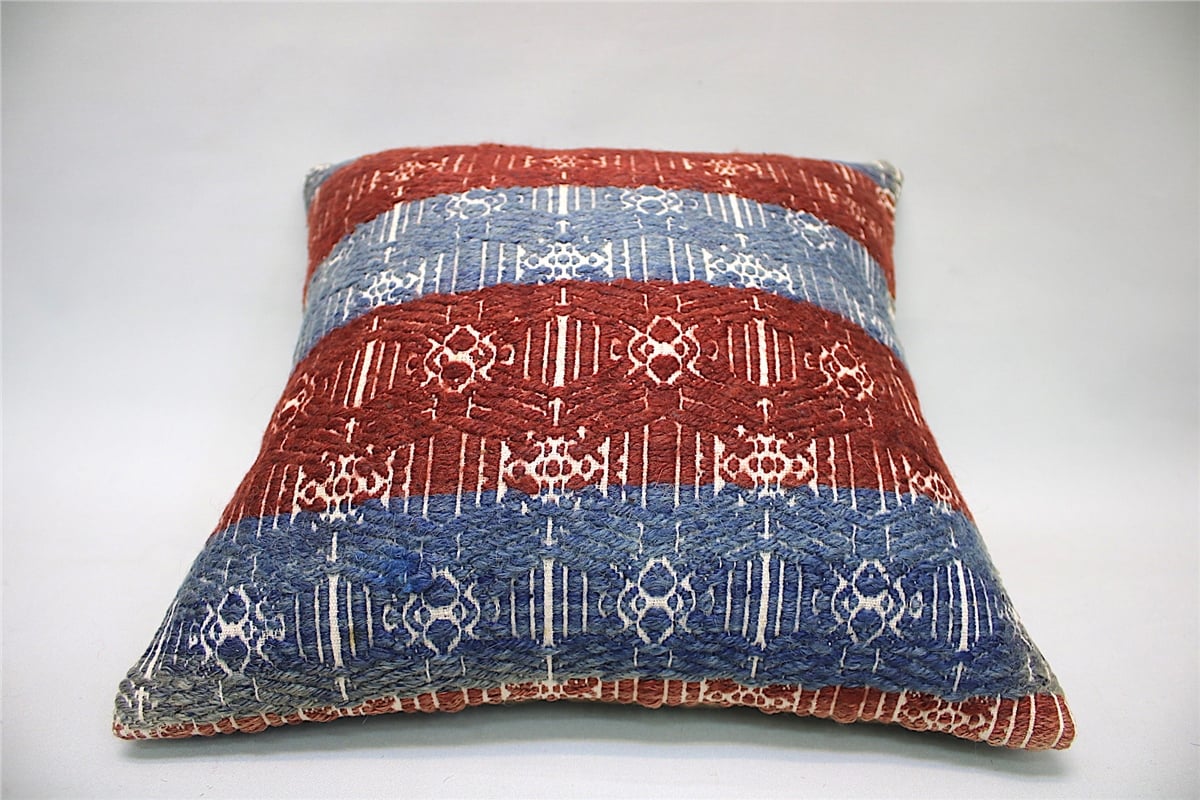 16x16 inches (40x40 cm) Kilim Pillow