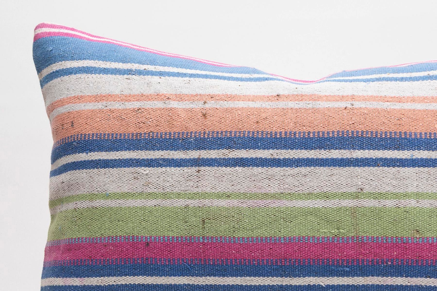 16''24'' (40x60 cm) Kilim Pillows - Vintage Handmade Kilim Pillows - Vintage Handmade Kilim Rugs - It is 100% wool. Artistic and historical rugs. Old handwoven rugs.