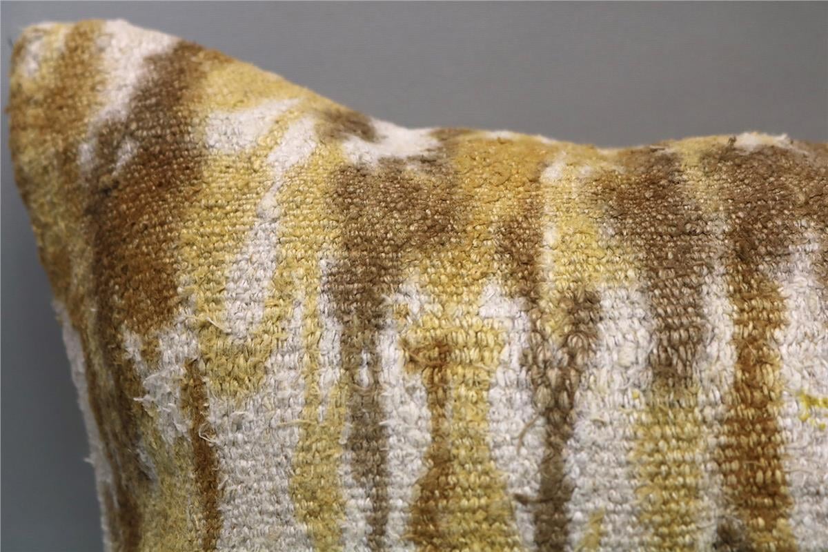 16''24'' (40x60 cm) Kilim Pillows - Vintage Handmade Kilim Pillows - Vintage Handmade Kilim Rugs - It is 100% wool. Artistic and historical rugs. Old handwoven rugs.