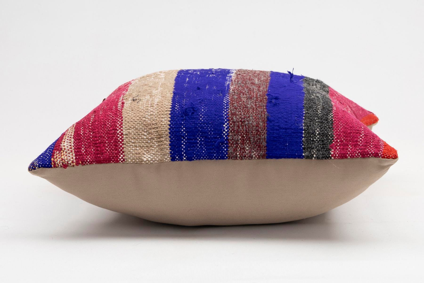 18x18 inches (45x45 cm) Kilim Pillow | KILIM WHOLESALE - Vintage Handmade Pillows - Vintage Handmade Kilim Rugs - It is 100% wool. Artistic and historical rugs. Old handwoven rugs. - Online hand woven rugs and kilim cushions sales. Shipping to a