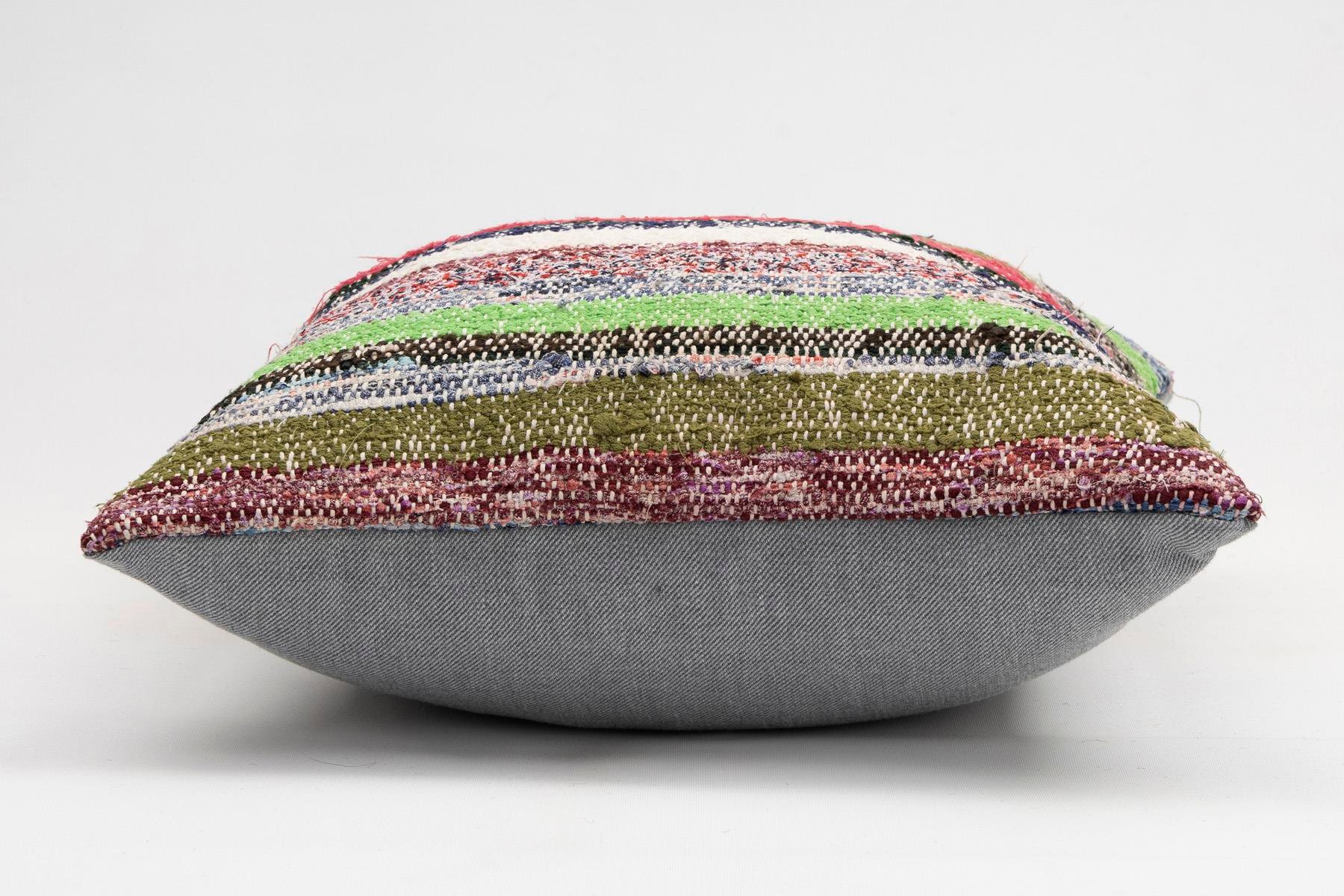 18x18 inches (45x45 cm) Kilim Pillow | KILIM WHOLESALE - Vintage Handmade Pillows - Vintage Handmade Kilim Rugs - It is 100% wool. Artistic and historical rugs. Old handwoven rugs. - Online hand woven rugs and kilim cushions sales. Shipping to a