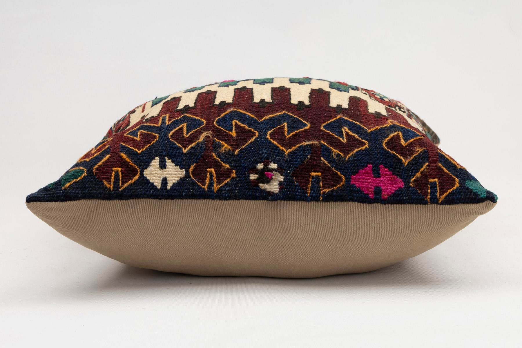 20x20 inches (50x50 cm) Kilim Pillow | KILIM WHOLESALE - Vintage Handmade Pillows - Vintage Handmade Kilim Rugs - It is 100% wool. Artistic and historical rugs. Old handwoven rugs. - Online hand woven rugs and kilim cushions sales. Shipping to a