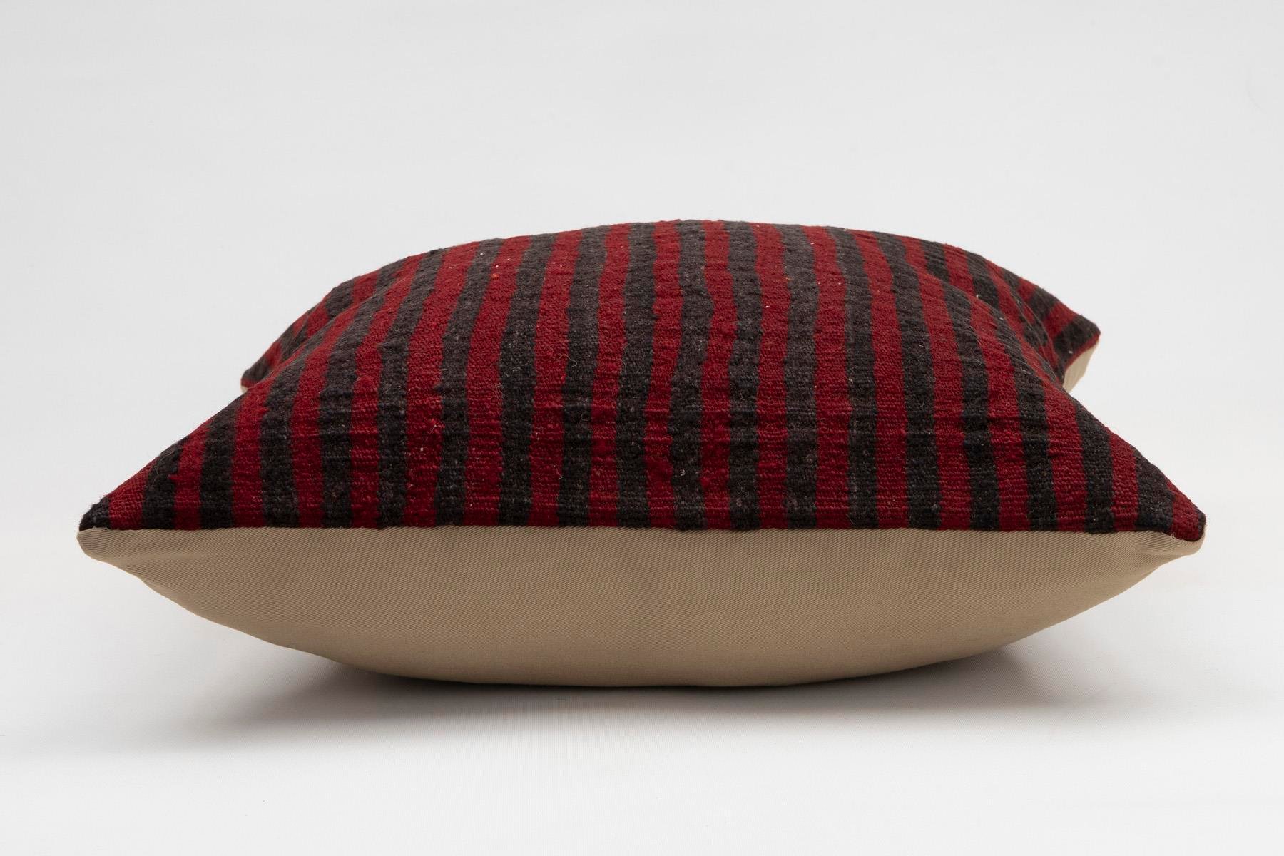 20x20 inches (50x50 cm) Kilim Pillow | KILIM WHOLESALE - Vintage Handmade Pillows - Vintage Handmade Kilim Rugs - It is 100% wool. Artistic and historical rugs. Old handwoven rugs. - Online hand woven rugs and kilim cushions sales. Shipping to a