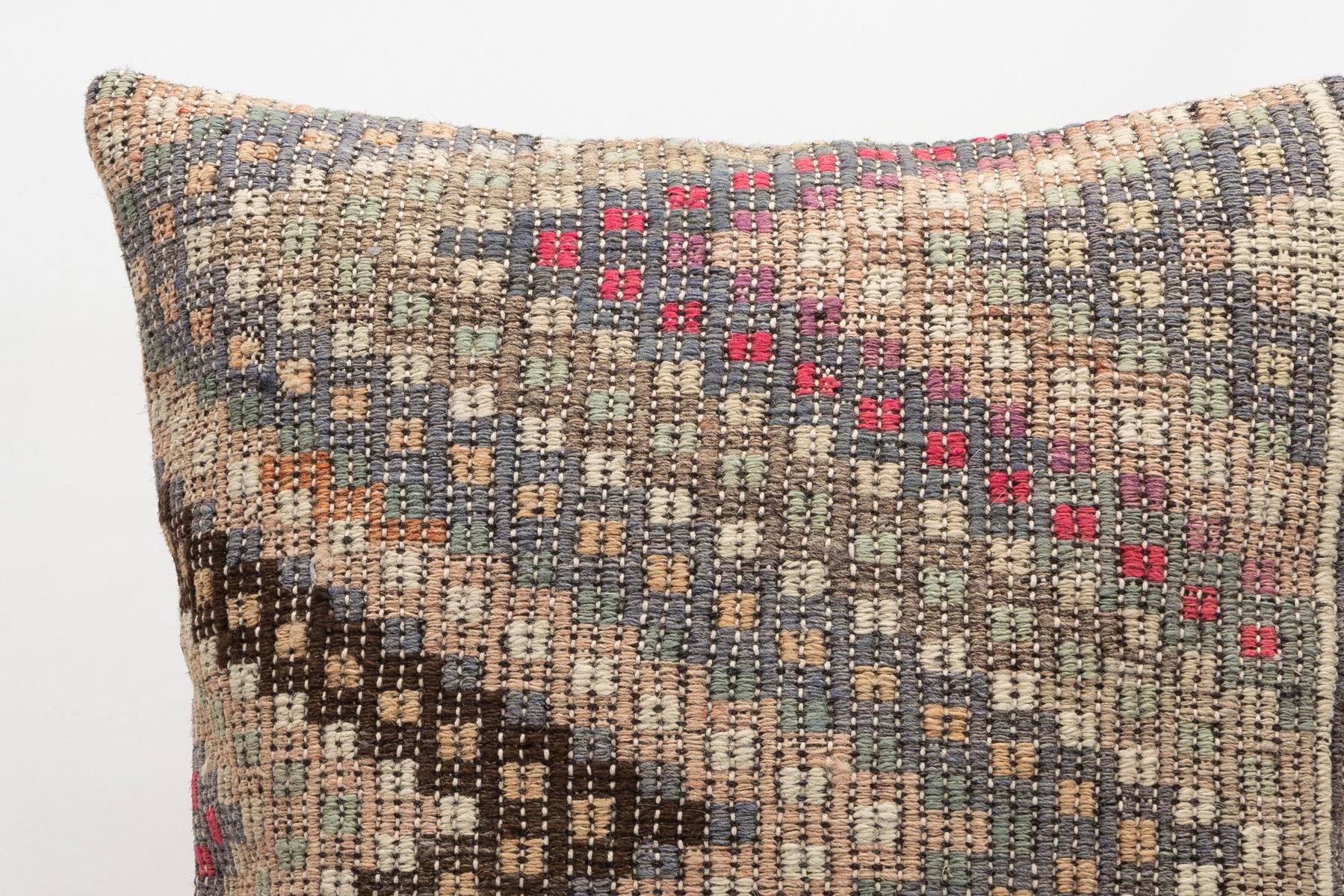 20x20 inches (50x50 cm) Kilim Pillow | KILIM WHOLESALE - Vintage Handmade Pillows - Vintage Handmade Kilim Rugs - It is 100% wool. Artistic and historical rugs. Old handwoven rugs. - Online hand woven rugs and kilim cushions sales. Shipping to a