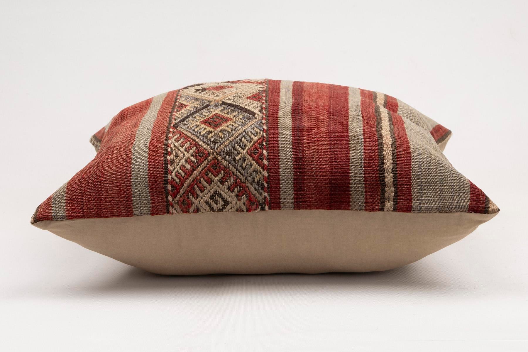 20x20 inches (50x50 cm) Kilim Pillow | KILIM WHOLESALE - Vintage Handmade Pillows - Vintage Handmade Kilim Rugs - It is 100% wool. Artistic and historical rugs. Old handwoven rugs. - Online hand woven rugs and kilim cushions sales. Shipping to a