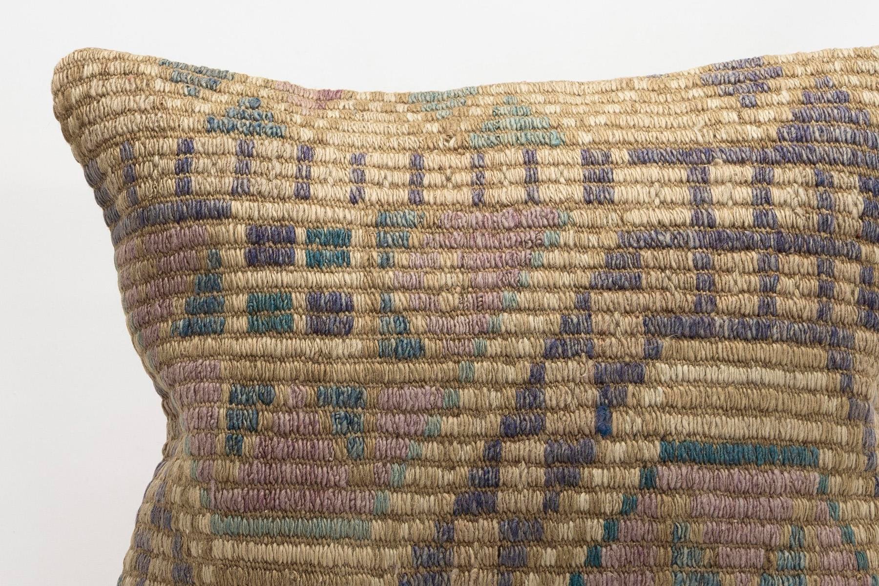 20x20 inches (50x50 cm) Kilim Pillow | KILIM WHOLESALE - Vintage Handmade Pillows - Vintage Handmade Kilim Rugs - It is 100% wool. Artistic and historical rugs. Old handwoven rugs. - Online hand woven rugs and kilim cushions sales. Shipping to a