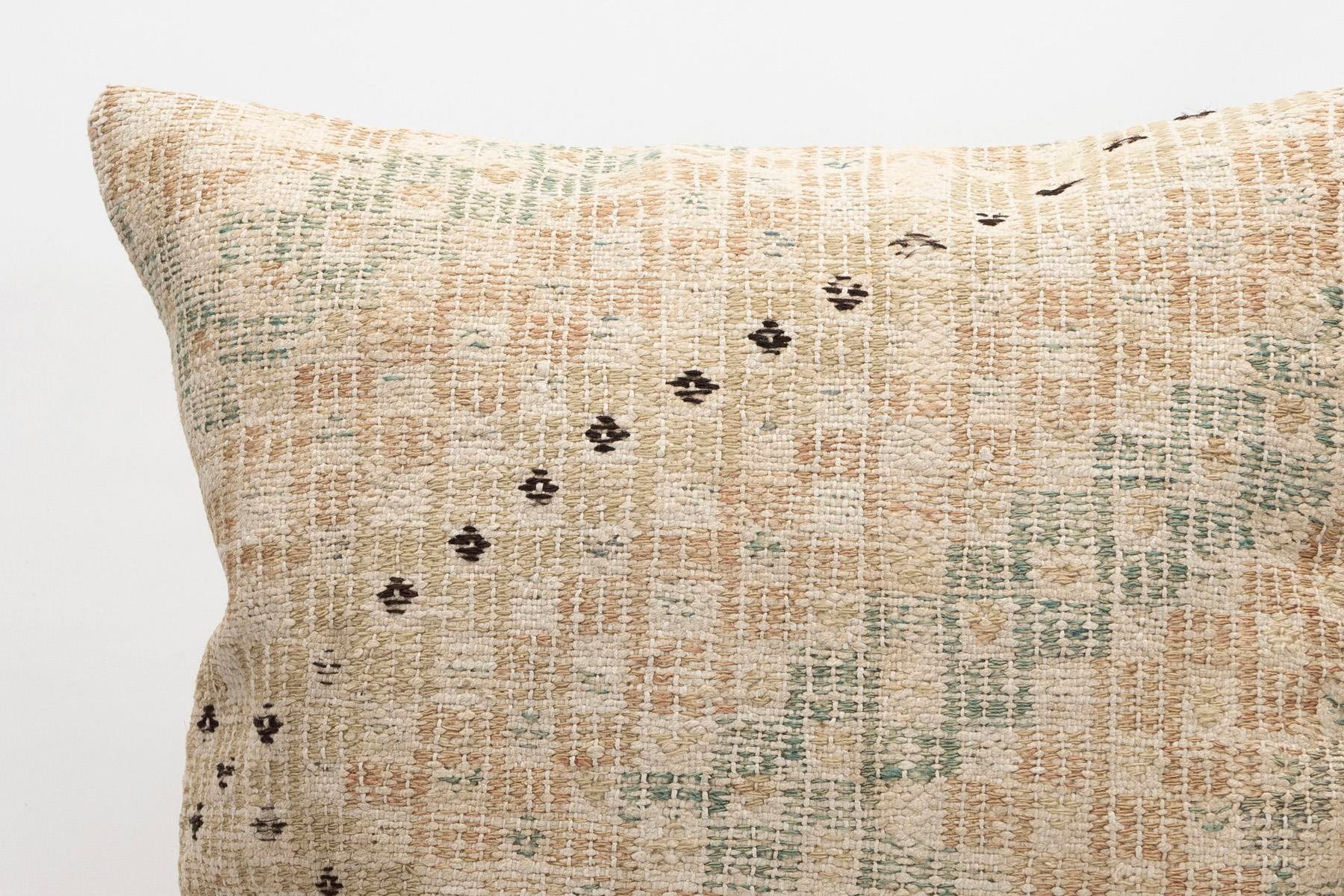 20x20 inches (50x50 cm) Kilim Pillow | KILIM WHOLESALE - Vintage Handmade Pillows - Vintage Handmade Kilim Rugs - It is 100% wool. Artistic and historical rugs. Old handwoven rugs. - Online hand woven rugs and kilim cushions sales. Shipping to a