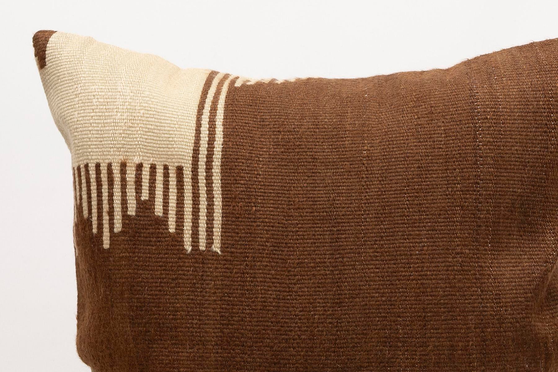 20x20 inches (50x50 cm) Kilim Pillow | KILIM WHOLESALE - Vintage Handmade Pillows - Vintage Handmade Kilim Rugs - It is 100% wool. Artistic and historical rugs. Old handwoven rugs. - Online hand woven rugs and kilim cushions sales. Shipping to a