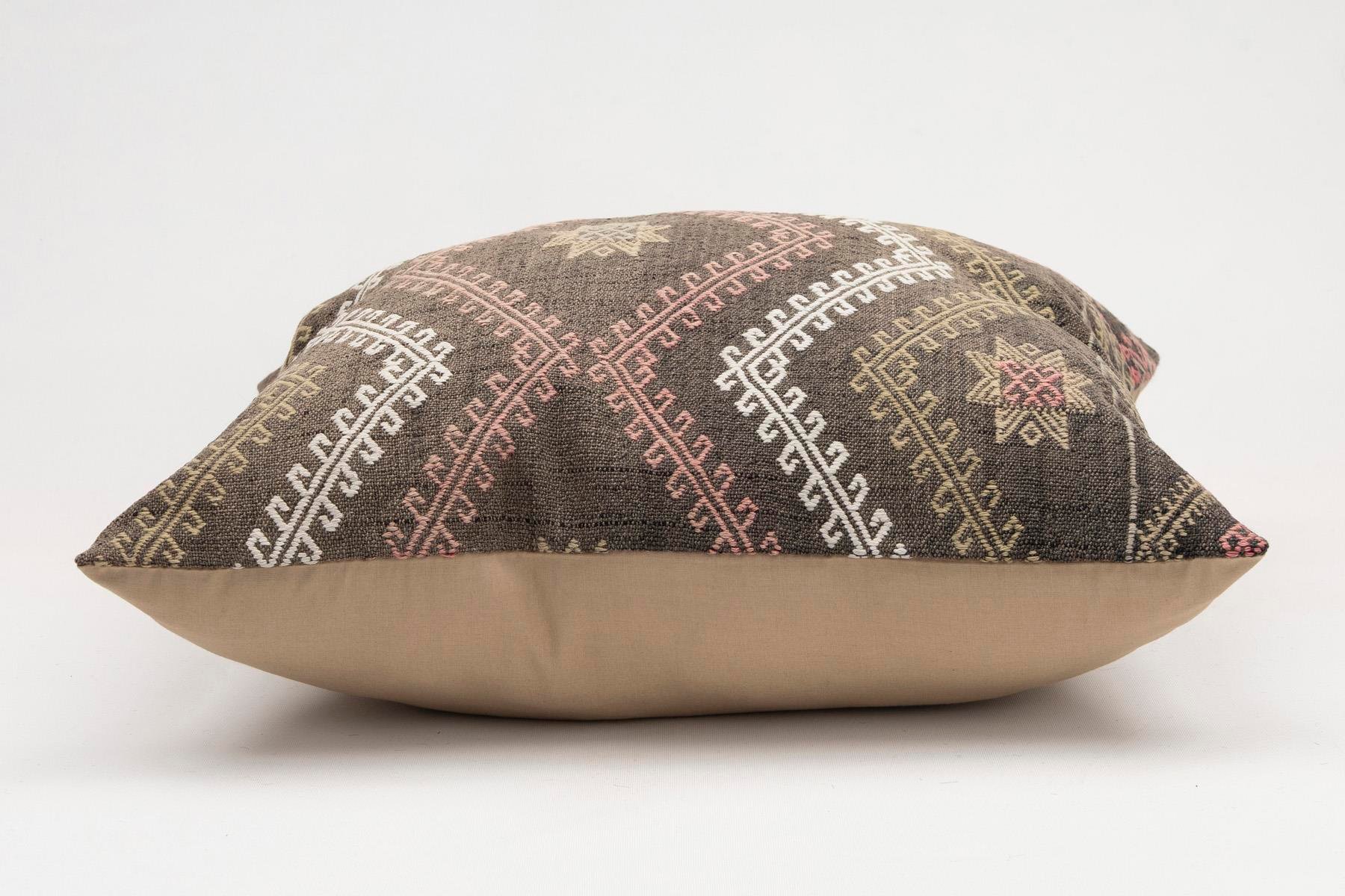 20x20 inches (50x50 cm) Kilim Pillow | KILIM WHOLESALE - Vintage Handmade Pillows - Vintage Handmade Kilim Rugs - It is 100% wool. Artistic and historical rugs. Old handwoven rugs. - Online hand woven rugs and kilim cushions sales. Shipping to a