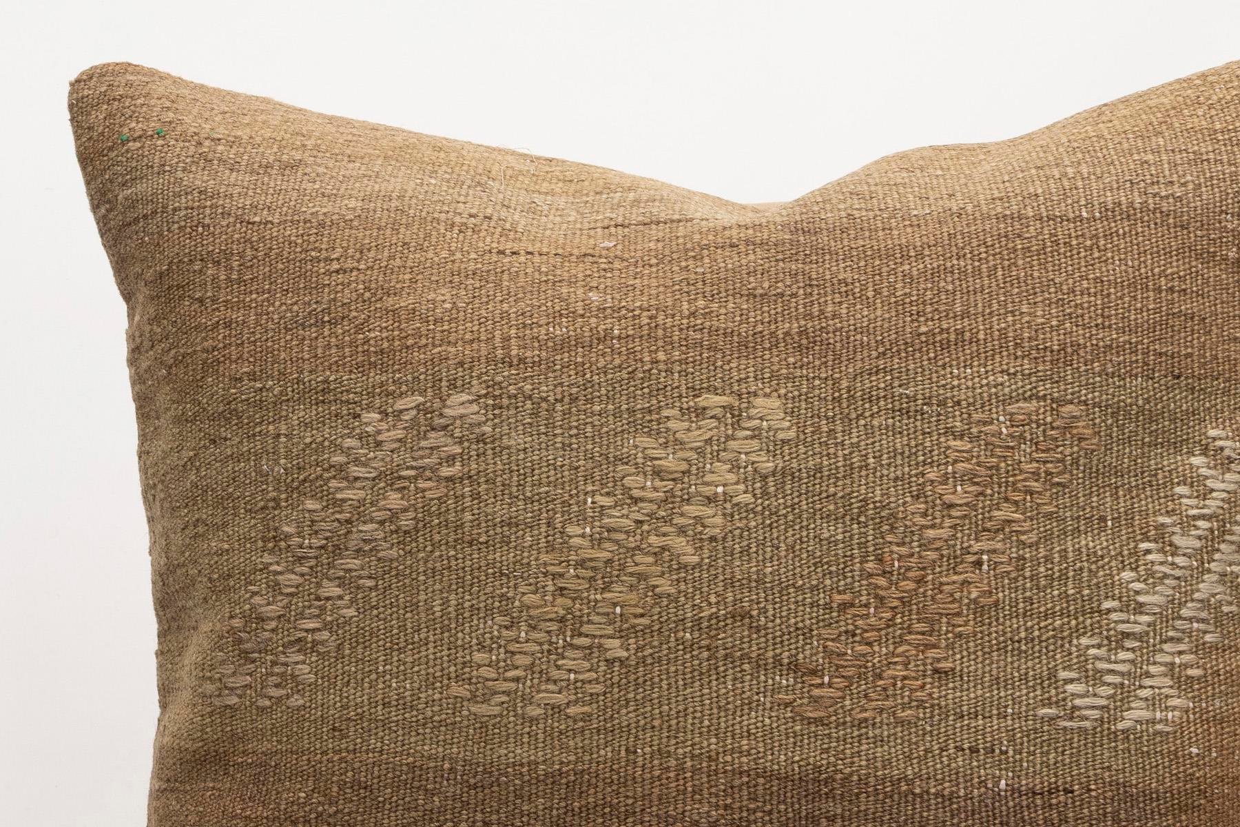 20x20 inches (50x50 cm) Kilim Pillow | KILIM WHOLESALE - Vintage Handmade Pillows - Vintage Handmade Kilim Rugs - It is 100% wool. Artistic and historical rugs. Old handwoven rugs. - Online hand woven rugs and kilim cushions sales. Shipping to a