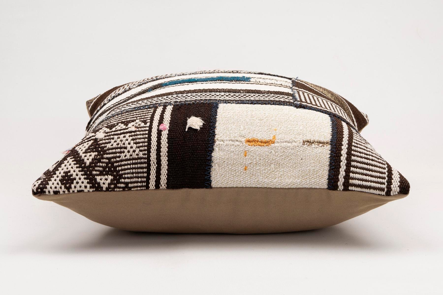 20x20 inches (50x50 cm) Kilim Pillow | KILIM WHOLESALE - Vintage Handmade Pillows - Vintage Handmade Kilim Rugs - It is 100% wool. Artistic and historical rugs. Old handwoven rugs. - Online hand woven rugs and kilim cushions sales. Shipping to a