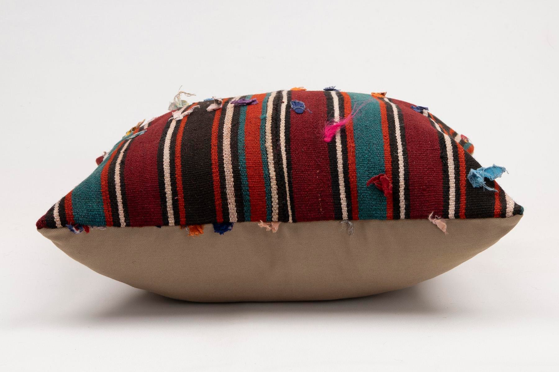 20x20 inches (50x50 cm) Kilim Pillow | KILIM WHOLESALE - Vintage Handmade Pillows - Vintage Handmade Kilim Rugs - It is 100% wool. Artistic and historical rugs. Old handwoven rugs. - Online hand woven rugs and kilim cushions sales. Shipping to a