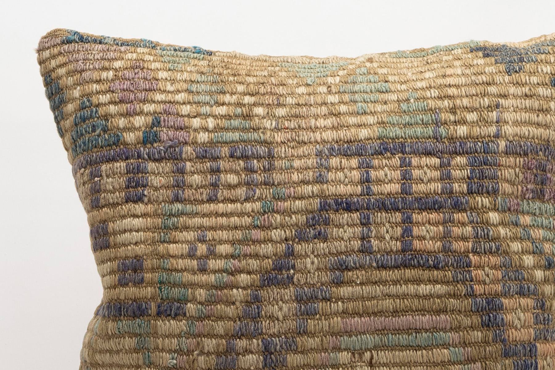 20x20 inches (50x50 cm) Kilim Pillow | KILIM WHOLESALE - Vintage Handmade Pillows - Vintage Handmade Kilim Rugs - It is 100% wool. Artistic and historical rugs. Old handwoven rugs. - Online hand woven rugs and kilim cushions sales. Shipping to a