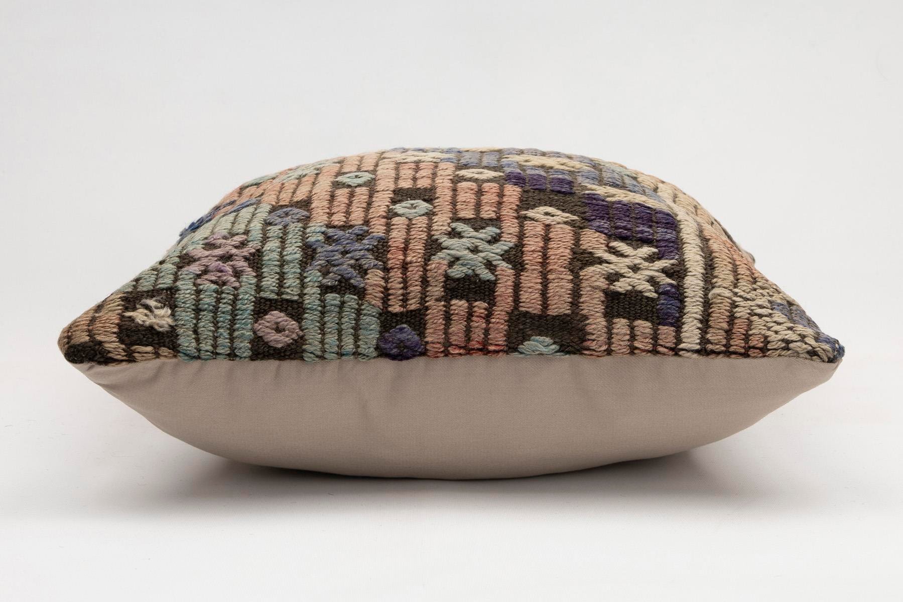 20x20 inches (50x50 cm) Kilim Pillow | KILIM WHOLESALE - Vintage Handmade Pillows - Vintage Handmade Kilim Rugs - It is 100% wool. Artistic and historical rugs. Old handwoven rugs. - Online hand woven rugs and kilim cushions sales. Shipping to a