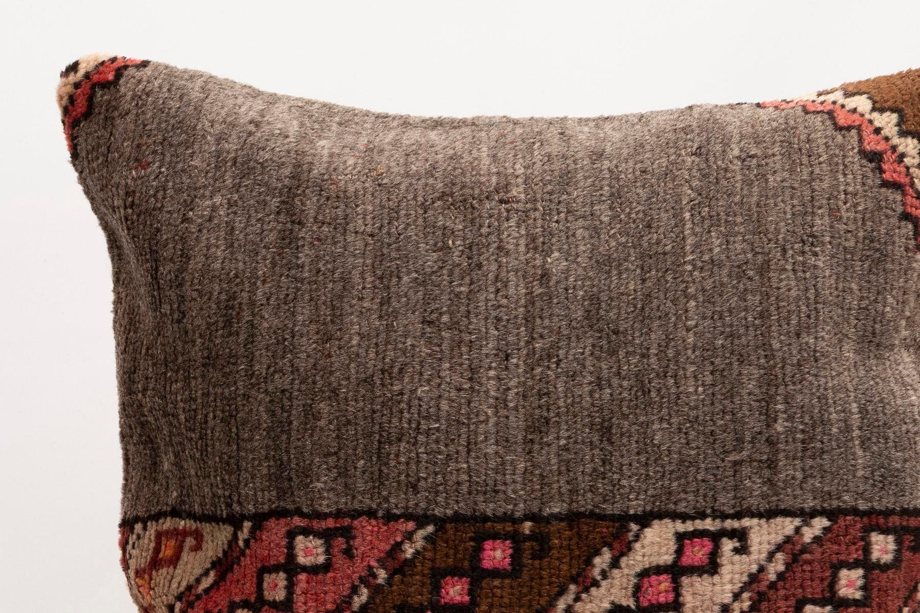 20x20 inches (50x50 cm) Kilim Pillow | KILIM WHOLESALE - Vintage Handmade Pillows - Vintage Handmade Kilim Rugs - It is 100% wool. Artistic and historical rugs. Old handwoven rugs. - Online hand woven rugs and kilim cushions sales. Shipping to a